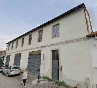 Locale commerciale in Vendita