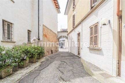 Locale commerciale in Vendita