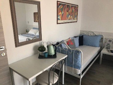 Monza, Regina Pacis - Borsa