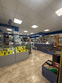 Locale commerciale in Vendita