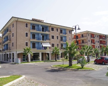 Locale commerciale in Vendita