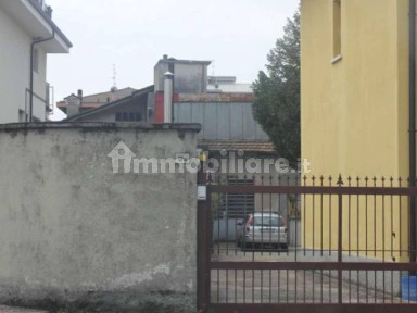 Laboratorio in Vendita