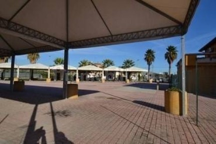 Locale commerciale in Vendita