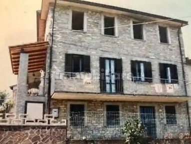 Casale Località Levratti, Bobbio