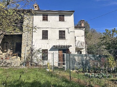 Gropparello, Via Gelati