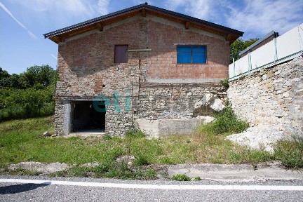 Casale Località Magnani 26, Gropparello 26, Gropparello