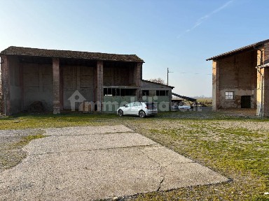 Cortemaggiore, Via Piacenza