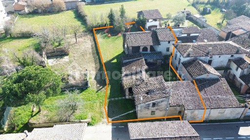 Rustico via di Mezzo, San Lorenzo, Castell'Arquato