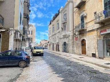Trilocale via Giovanni Bovio, Trani