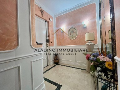 Trilocale buono stato, primo piano, Trani