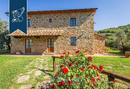 Agriturismo in Vendita