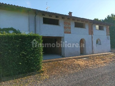 Rustico, ottimo stato, 70 m², Centro, Agazzano