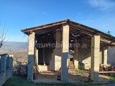 Cascina Località Trebecco, 67, Trebecco, Alta Val Tidone