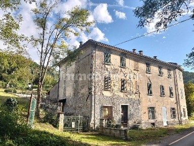 Bobbio, Via Vecchia 45, 33