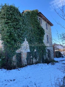 Agazzano, Strada Castano