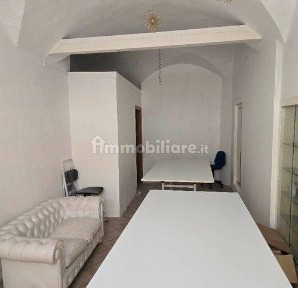 Locale commerciale in Vendita