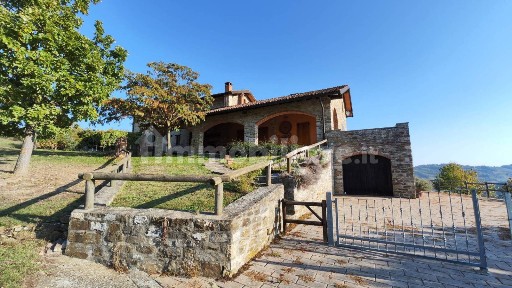 Sasso roma, Bettola
