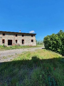 Cascina via Roma No Number, Alta Val Tidone