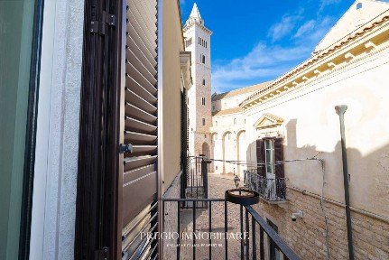 Appartamento via San Nicola, Trani
