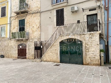 Monolocale via Pedaggio Santa Chiara, Trani