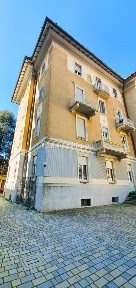 Busto Arsizio, Frati, Viale Venezia, 11