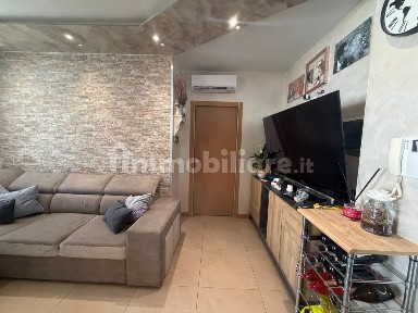 Somma Lombardo, via vanelli, 8