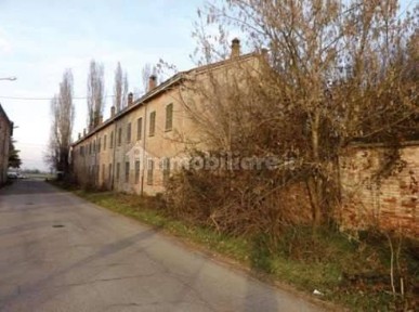 Rustico - casale all'asta frazione Tavernago, Agazzano