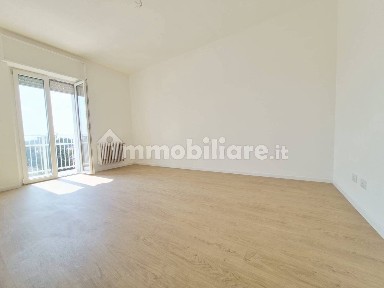 Saronno, Via Cristoforo Colombo, 36