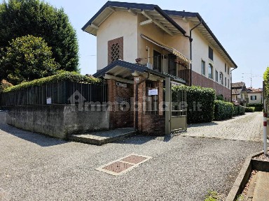 Trilocale via Carnia 16, Giubiano - San Carlo, Varese