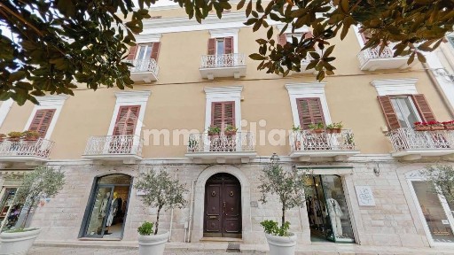 Trani, Piazza della Libertà, 6