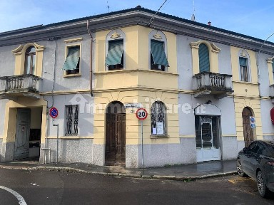 Bilocale via Luigi Pomini, Castellanza