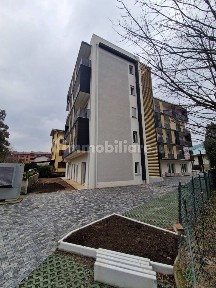Varese, Giubiano - San Carlo, Viale Luigi Borri, 134