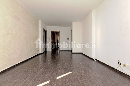 Trilocale via Pozzo, Saronno