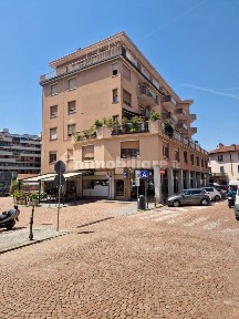 Varese, Biumo Inferiore - Superiore, Piazza 26 Maggio, 14