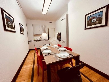 Varese, Centro, Via delle Medaglie D'Oro, 15