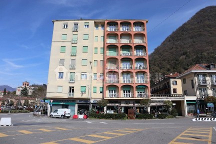 Trilocale viale Giuseppe Garibaldi 11, Laveno, Laveno-Mombello
