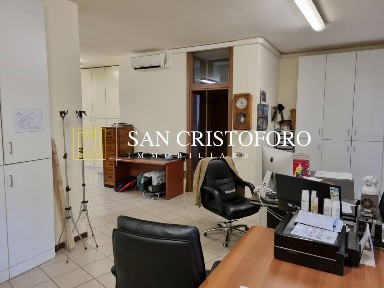 Trilocale buono stato, piano terra, Saronno