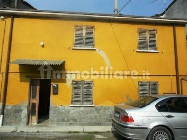 Gragnano Trebbiense, Campremoldo Sotto