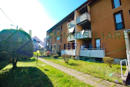 Quadrilocale viale Madonna della Ghianda, Centro, Somma Lombardo