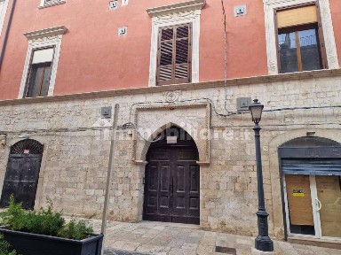 Trilocale via Nazareth, Centro Storico, Barletta