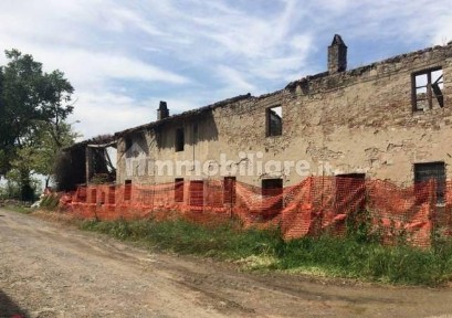 Rustico, da ristrutturare, 180 m², Calendasco