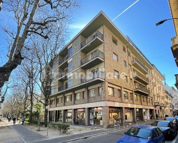 Bilocale via Camillo Benso di Cavour 44, Centro, Varese