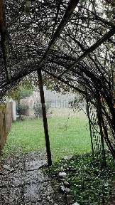 Rustico, da ristrutturare, 400 m², Podenzano