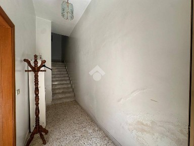 Quadrilocale via giuseppe di vagno 11, Centro, Canosa di Puglia