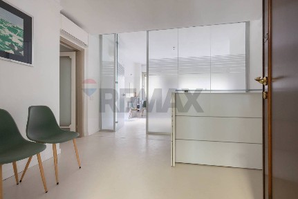 Varese, Centro, VIA CAVOUR, 44