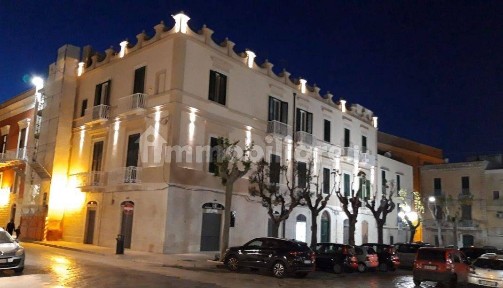 Trani, Piazza Domenico Sarro, 23