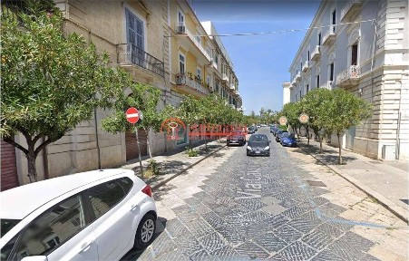 Quadrilocale via Elena Comneno, Trani