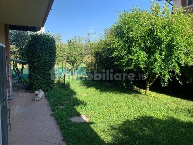 Caronno Pertusella, Via 2 Giugno