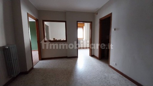 Trilocale via Vittorio Veneto 85, Bisceglie