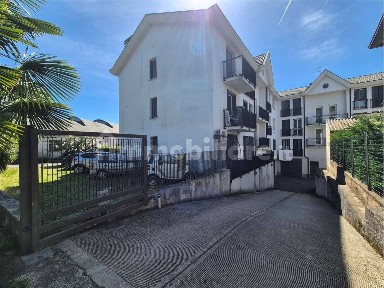 Quadrilocale via Anna Frank, 2, Centro, Tradate